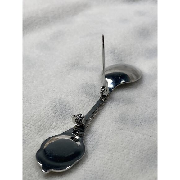 Vintage Delft Style Windmill Spoon Brooch Pin Silver Tone Souvenir - Picture 6 of 6